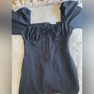 🖤 EUC ROMWE Black Fully Lined Ruched Bust Knot Empire Babydoll Mini Dress M